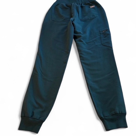 Figs Women's scrub Pants with Pink Drawstring - Picture 2 of 6